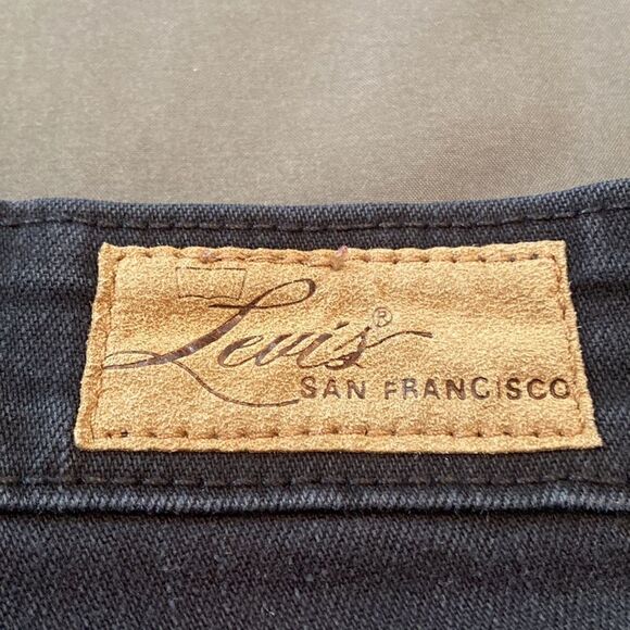 Levi’s NWOT Demi Curve Classic Slim Leg denim jeans 10/30 - Picture 7 of 9